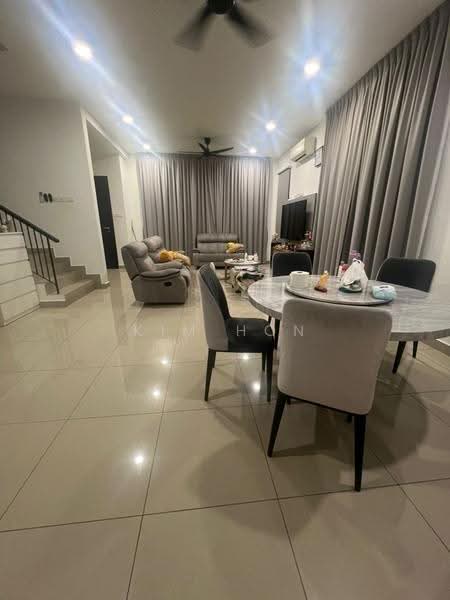 Semi-Detached House for Sale in Bandar Indahpura (Kulai) - Kim Hon - Living Room - PropertyGuru.com.my