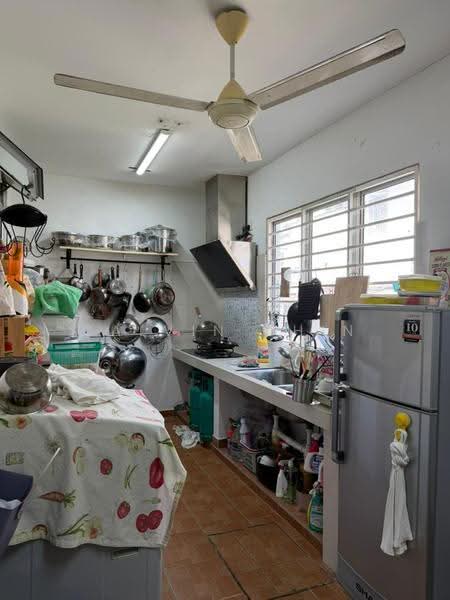 2-storey Terraced House for Sale in Sierra Ukay (Ampang) - calvin Chin - Kitchen - PropertyGuru.com.my