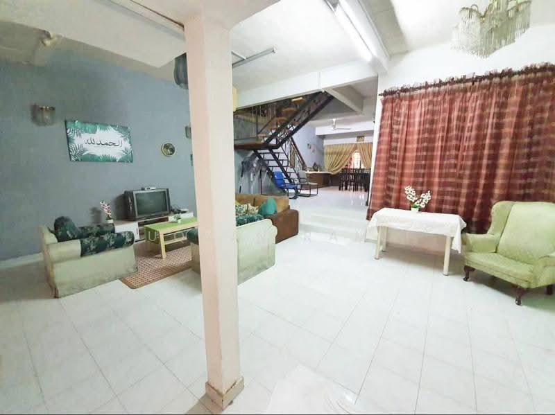 Rumah Teres 2-Tingkat untuk Dijual di Ampang (Kuala Lumpur) - Luqman Ramli - Living Room - PropertyGuru.com.my