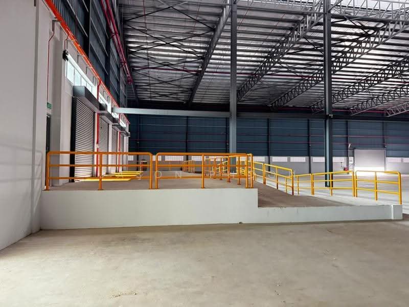 Kilang untuk Disewa di Kulim (Kedah) - Jason Phoon - loading bay - PropertyGuru.com.my