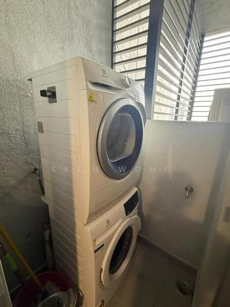 Service Residence for Rent at Millerz Square Serviced Residence - Seon Wong - Balcony - PropertyGuru.com.my