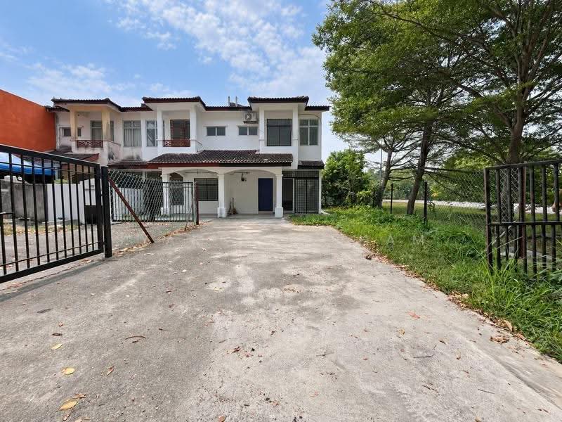 2-storey Terraced House for Sale in Banting (Selangor) - Syamsul Ilham - Exterior - PropertyGuru.com.my
