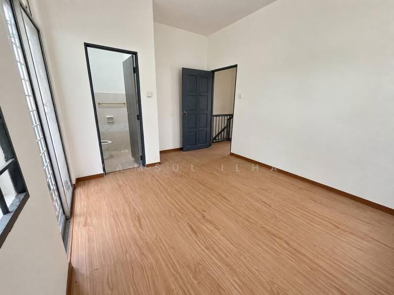 2-storey Terraced House for Sale in Banting (Selangor) - Syamsul Ilham - Interior - PropertyGuru.com.my