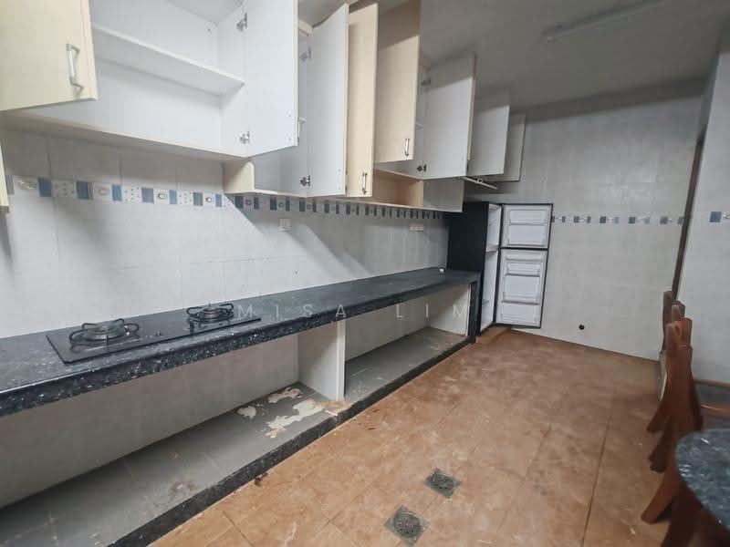 1-storey Terraced House for Sale in Taman Pelangi (Johor Bahru) - Misa Lim - Kitchen - PropertyGuru.com.my