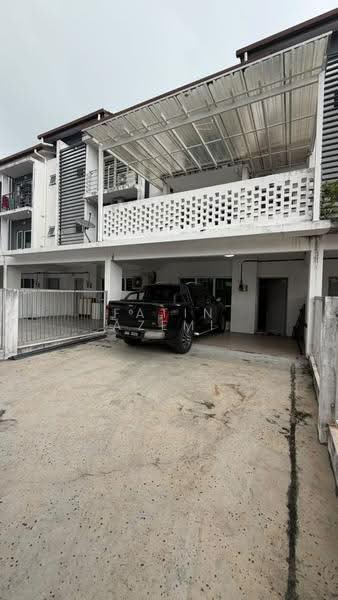 Rumah Teres 3-Tingkat untuk Dijual di Kuala Selangor (Selangor) - Fatin Azemi - Exterior - PropertyGuru.com.my