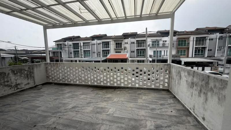 Rumah Teres 3-Tingkat untuk Dijual di Kuala Selangor (Selangor) - Fatin Azemi - Exterior - PropertyGuru.com.my