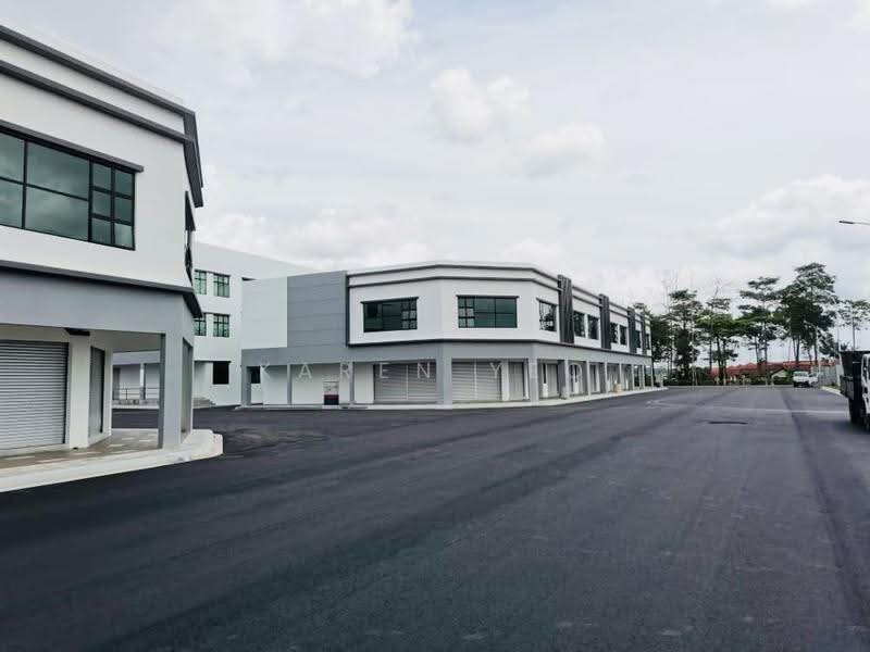 Shop for Rent in Taman Pelangi Indah (Ulu Tiram) - Karen Yeo - Exterior - PropertyGuru.com.my
