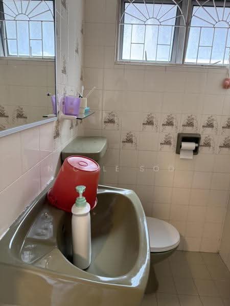 2-storey Terraced House for Sale in Taman Tun Dr Ismail (Kuala Lumpur) - Nicole Soo - Bathroom - PropertyGuru.com.my