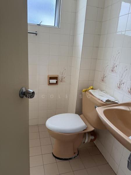 2-storey Terraced House for Sale in Taman Tun Dr Ismail (Kuala Lumpur) - Nicole Soo - Bathroom - PropertyGuru.com.my