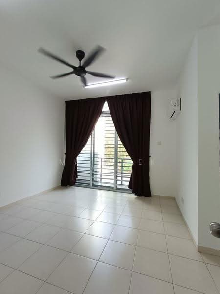 2-storey Terraced House for Rent in Bandar Seri Alam (Masai) - Matt Kek - Living Room - PropertyGuru.com.my
