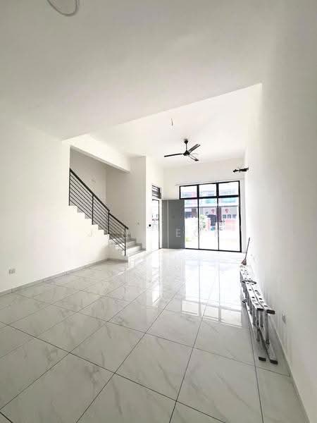 2-storey Terraced House for Sale in Bukit Indah (Iskandar Puteri (Nusajaya)) - Jin Teok - Living Room - PropertyGuru.com.my