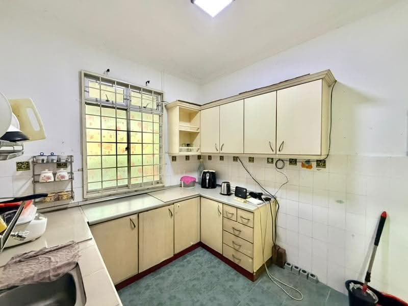 Rumah Teres 1-Tingkat untuk Dijual di Taman Puteri Wangsa (Ulu Tiram) - Fakhrul Imlan - Kitchen - PropertyGuru.com.my