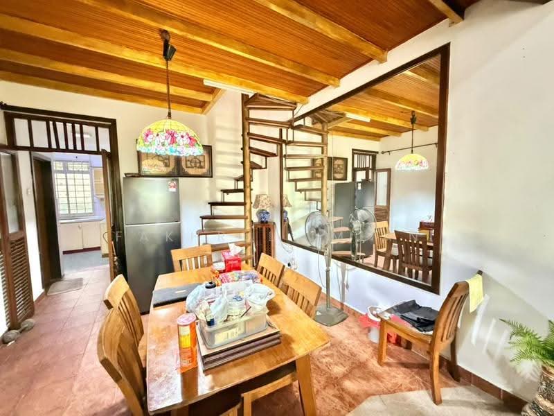 Rumah Teres 1-Tingkat untuk Dijual di Taman Puteri Wangsa (Ulu Tiram) - Fakhrul Imlan - Dining Room - PropertyGuru.com.my