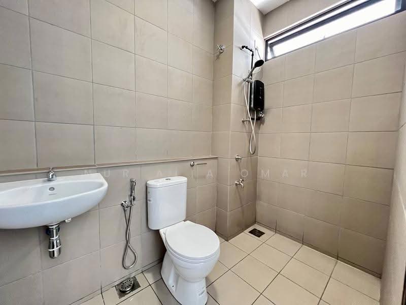 Rumah Teres untuk Dijual di Klang (Selangor) - Nur Alia Omar - Bathroom - PropertyGuru.com.my