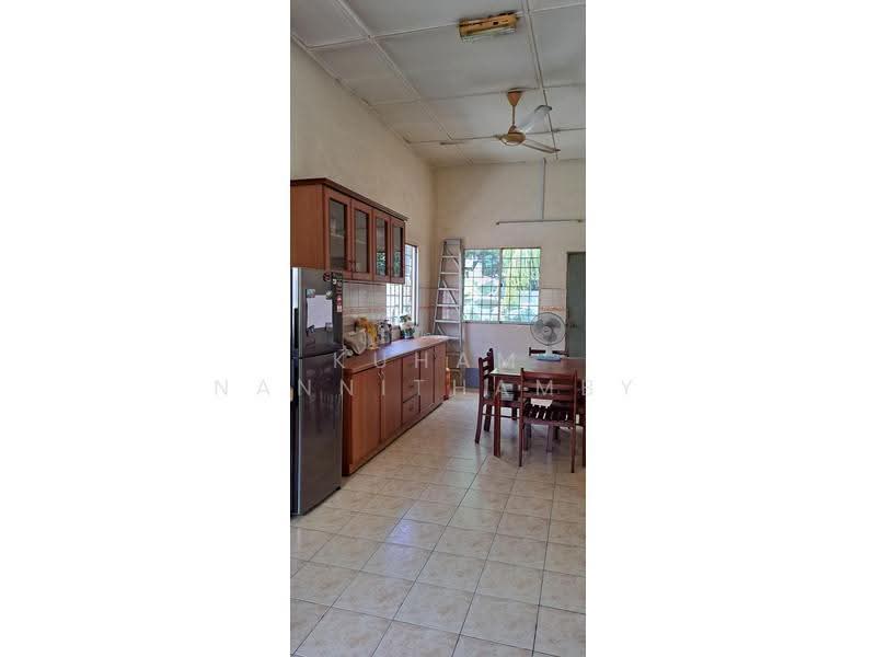 Bungalow House for Sale in Kajang (Selangor) - Kuham Nannithamby - Kitchen - PropertyGuru.com.my