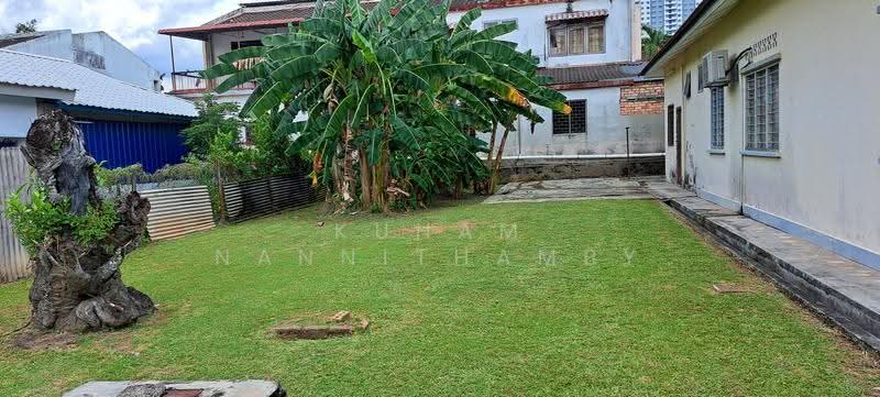 Bungalow House for Sale in Kajang (Selangor) - Kuham Nannithamby - Exterior - PropertyGuru.com.my