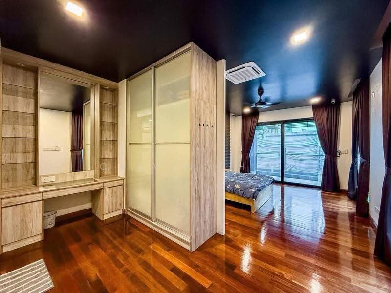 Bungalow House for Sale in Sering Ukay (Ampang) - calvin Chin - Bedroom - PropertyGuru.com.my