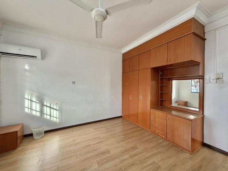 Semi-Detached House for Sale in Taman Lintas (Penampang) - Fiona Lai - Bedroom - PropertyGuru.com.my