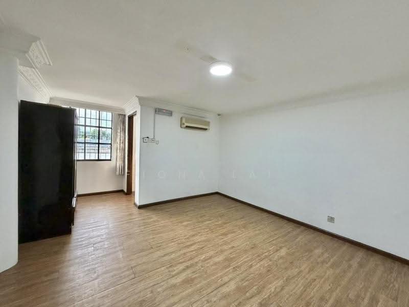 Semi-Detached House for Sale in Taman Lintas (Penampang) - Fiona Lai - Living Room - PropertyGuru.com.my