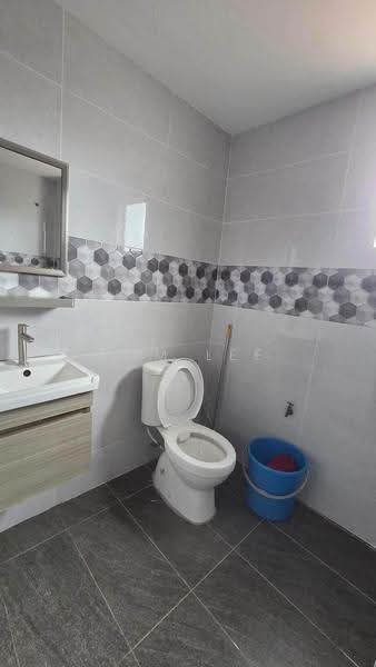 2-storey Terraced House for Sale in Bandar Puteri Klang (Klang) - Tom Lee - Bathroom - PropertyGuru.com.my