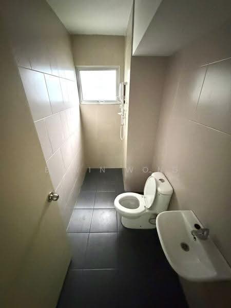 Flat for Rent at PANGSAPURI AMANSIARA - Edwin Wong - Bathroom - PropertyGuru.com.my