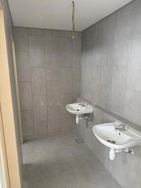 Shop / Office for Rent in Bandar Gamuda Cove (Dengkil) - Ken Chw - Bathroom - PropertyGuru.com.my