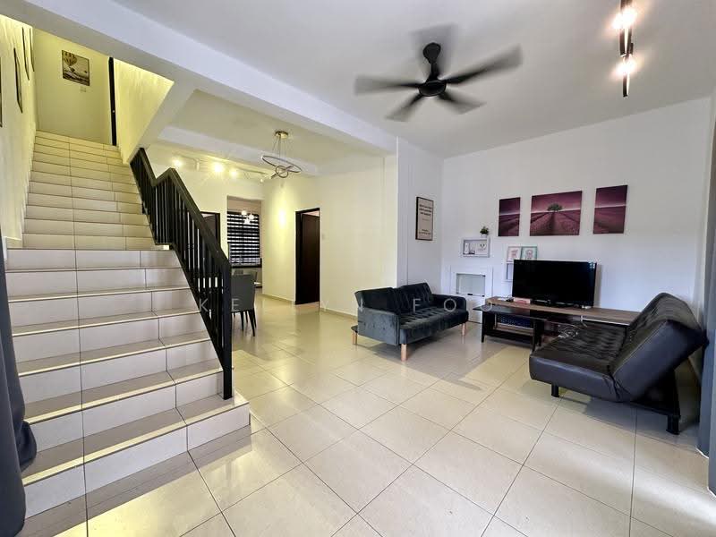 Townhouse for Sale in Taman Bukit Cheng (Cheng) - Kellyn Foo - Living Room - PropertyGuru.com.my