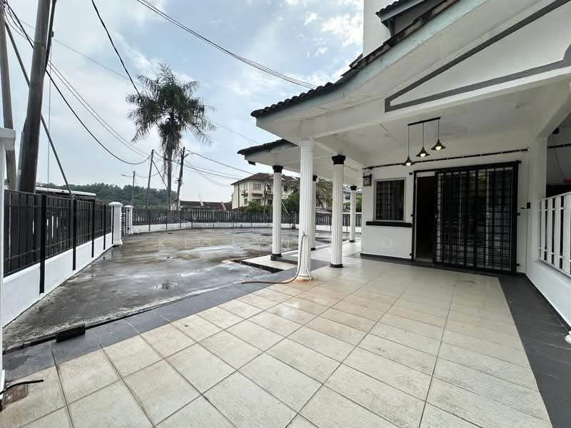 Townhouse for Sale in Taman Bukit Cheng (Cheng) - Kellyn Foo - Exterior - PropertyGuru.com.my