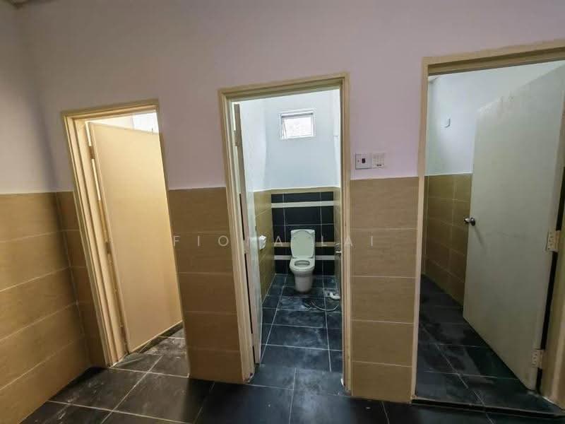 Cluster Factory for Rent in Kempas Lama (Johor Bahru) - Fiona Lai - Bathroom - PropertyGuru.com.my