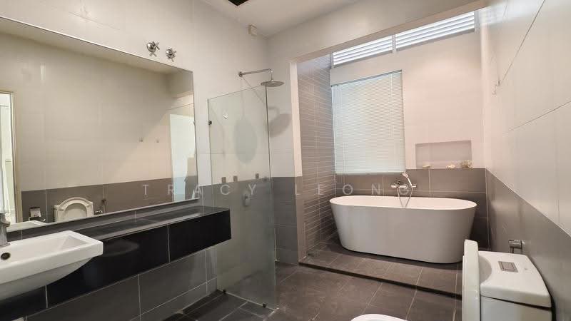 3-storey Terraced House for Sale in Kinrara Residence (Puchong) - Tracy Leong - Bathroom - PropertyGuru.com.my