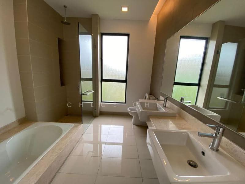 Semi-Detached House for Rent in Leisure Farm (Gelang Patah) - Chloe Chin - Bathroom - PropertyGuru.com.my