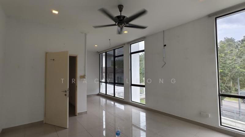 3-storey Terraced House for Sale in Kinrara Residence (Puchong) - Tracy Leong - PropertyGuru.com.my