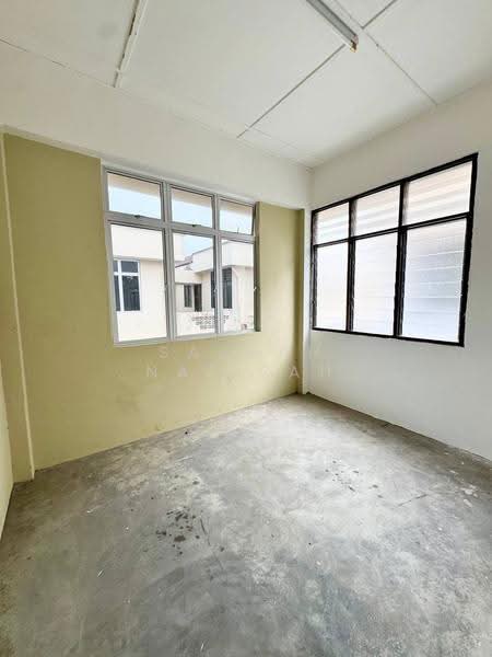 Shop / Office for Rent in Taman Cahaya (Pontian) - Saedah Napisah - Interior - PropertyGuru.com.my