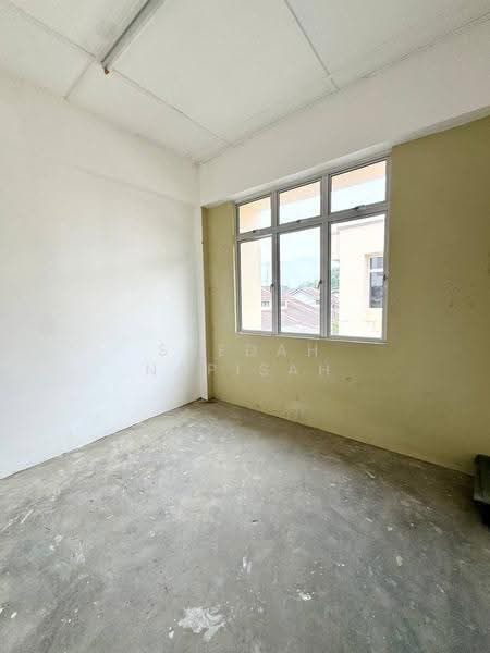 Shop / Office for Rent in Taman Cahaya (Pontian) - Saedah Napisah - Interior - PropertyGuru.com.my