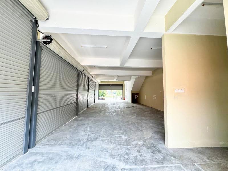Shop / Office for Rent in Taman Cahaya (Pontian) - Saedah Napisah - Interior - PropertyGuru.com.my