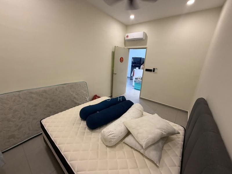 Condominium for Rent at The Sky @ Tripark - Yeoh . - Bedroom - PropertyGuru.com.my
