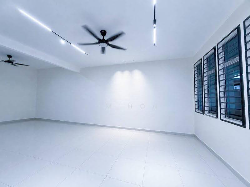 2-storey Terraced House for Sale in Bandar Putra Kulai (Kulai) - Kim Hon - Interior - PropertyGuru.com.my