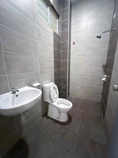 2-storey Terraced House for Sale in Bandar Putra Kulai (Kulai) - Kim Hon - Bathroom - PropertyGuru.com.my