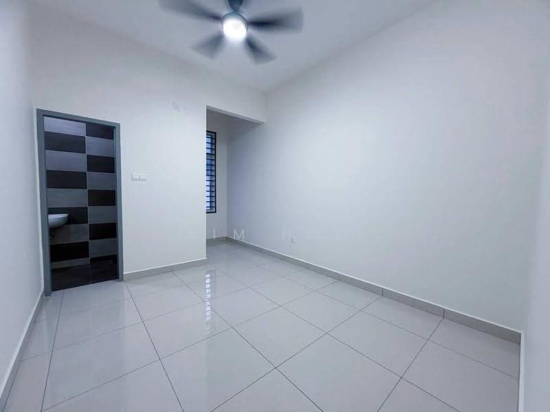 2-storey Terraced House for Sale in Bandar Putra Kulai (Kulai) - Kim Hon - Interior - PropertyGuru.com.my