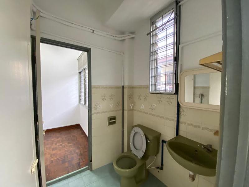 2-storey Terraced House for Rent in Bandar Menjalara (Kuala Lumpur) - Amy Yap - Bathroom - PropertyGuru.com.my