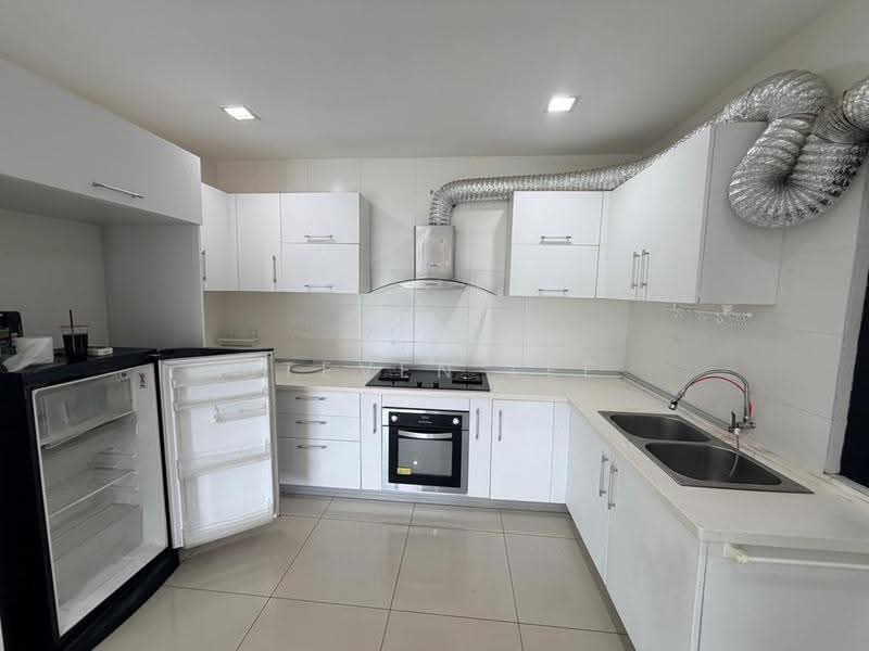 Kondominium untuk Disewa di T-Parkland - Steven Lee - Kitchen - PropertyGuru.com.my