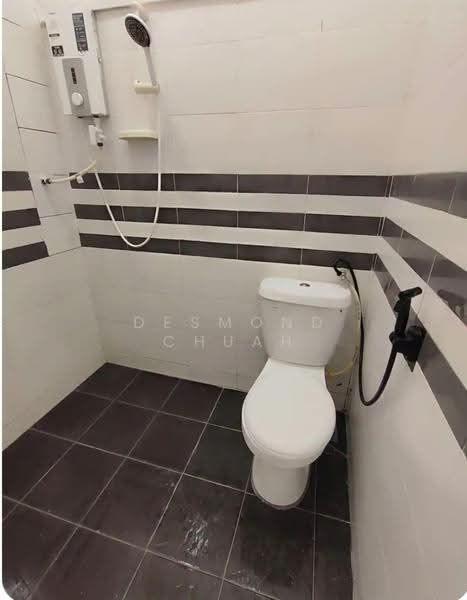 Shop for Sale in George Town (Penang) - Desmond Chuah - Bathroom - PropertyGuru.com.my