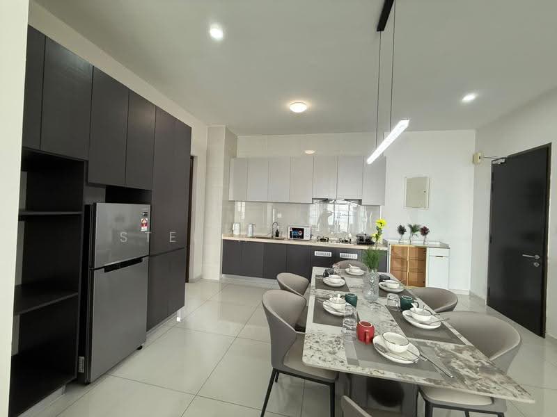 Kondominium untuk Disewa di Kings Bay @ Country Garden Danga Bay - Stella Narita - Kitchen - PropertyGuru.com.my