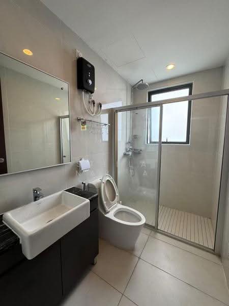 Condominium for Rent at Royal Strand @ Country Garden Danga Bay - Stella Narita - PropertyGuru.com.my