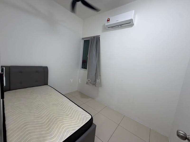 Service Residence for Sale at Palm Garden - Yeoh . - Bedroom - PropertyGuru.com.my