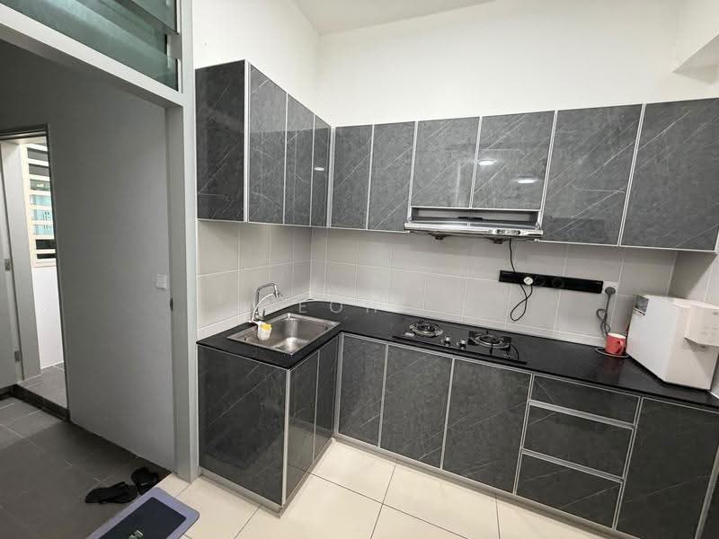 Service Residence for Sale at Palm Garden - Yeoh . - Kitchen - PropertyGuru.com.my
