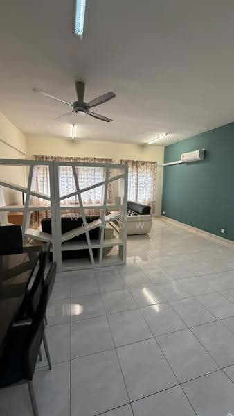 Condominium for Sale at Lagoon Suites - Winnie Chow - Living Room - PropertyGuru.com.my