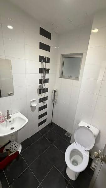 Condominium for Sale at Lagoon Suites - Winnie Chow - PropertyGuru.com.my