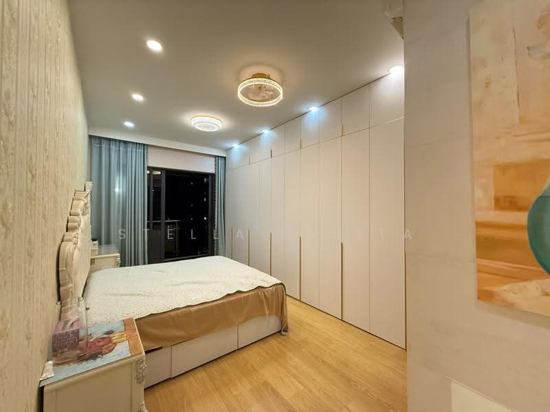 Condominium for Rent at Bay Point @ Country Garden Danga Bay - Stella Narita - Bedroom - PropertyGuru.com.my