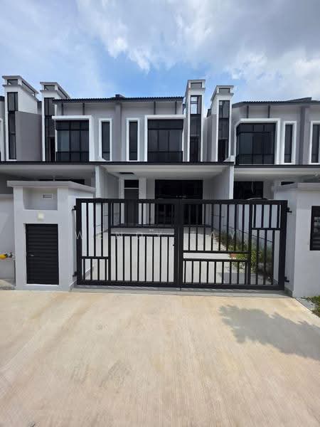 2-storey Terraced House for Sale in Taman Mount Austin (Tebrau) - Wendy Tay - Exterior - PropertyGuru.com.my